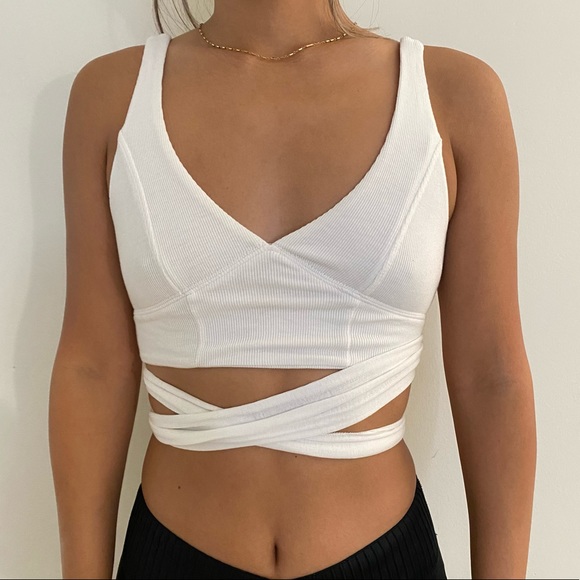 Olivaceous Tops - White crop top